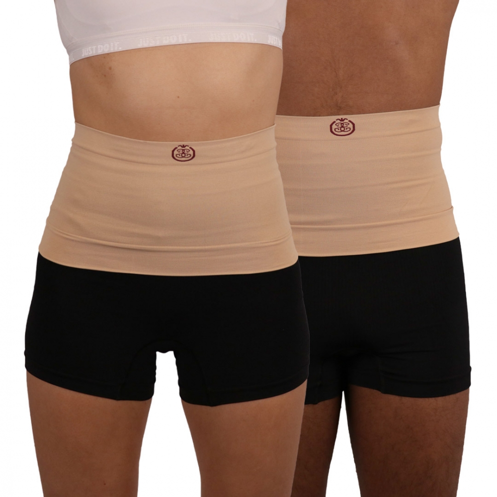 Mykt og fleksibelt midjebelte som dekker og støtter stomi og operasjonsområde.